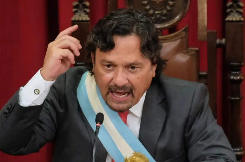 GUSTAVO