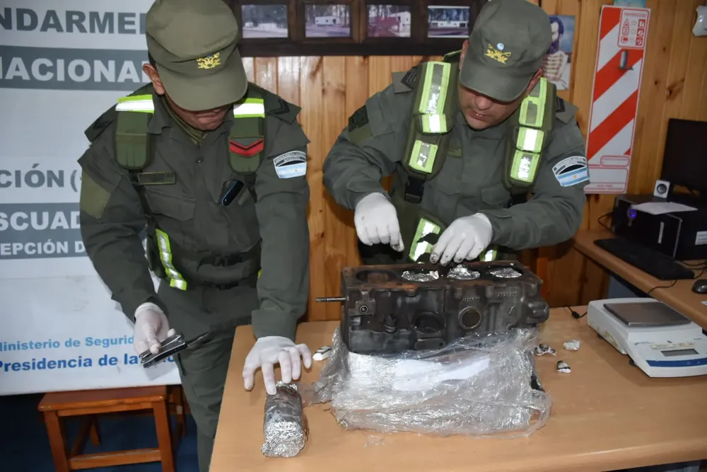 1995_kg_marihuana_entrega_vigilada_bloque_motor_3