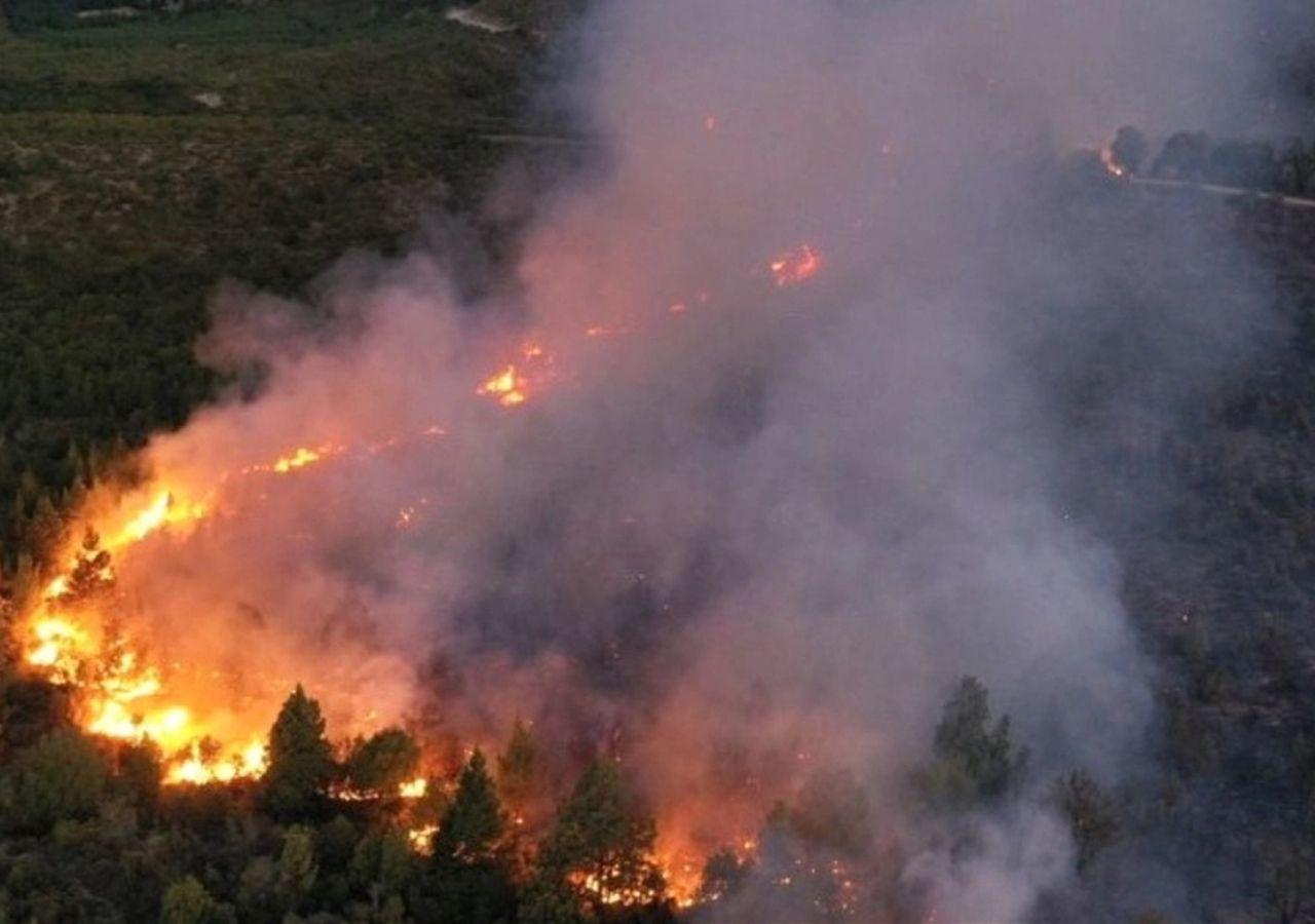 incendios-forestales-en-el-bolson-peligro-e-imagenes-impactantes-311631-5_1280