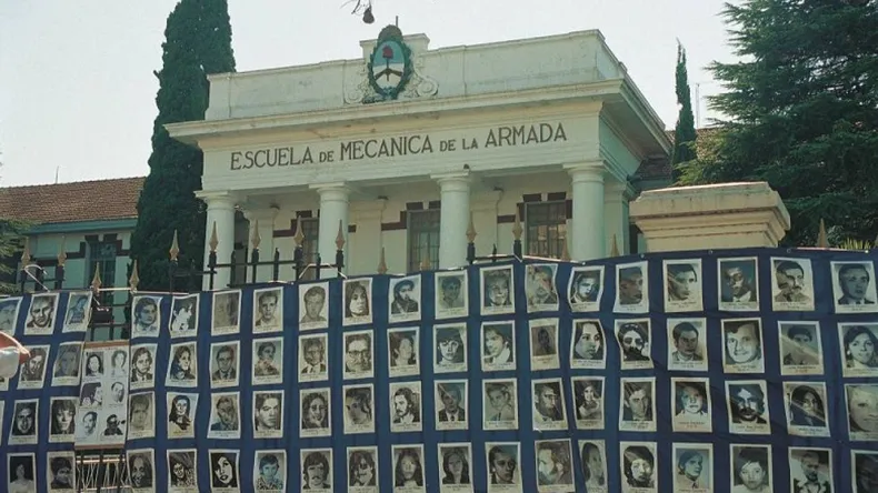 ex-esma-930329jpg