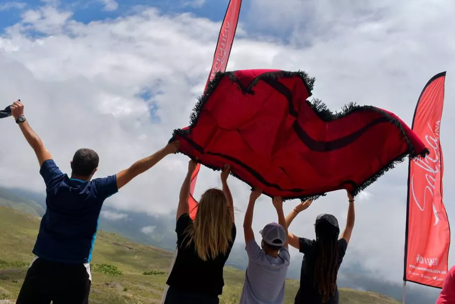 108-salta-recibio-oficialmente-a-los-primeros-turistas-de-la-temporada-de-verano