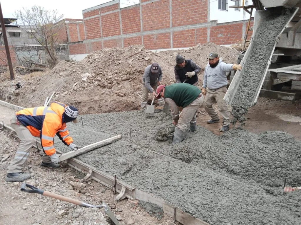 obras-en-calles-de-villa-palacios-y-maria-esther-5-1024x768