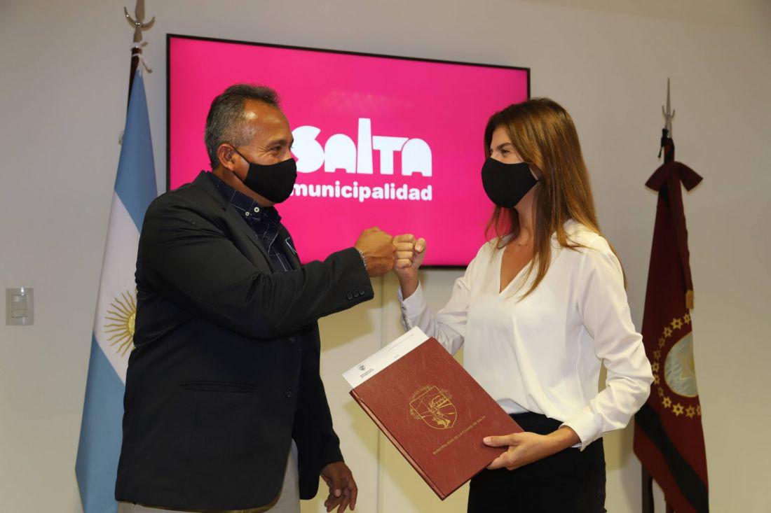 82022-nuevo-cambio-en-el-gabinete-de-bettina-casas-por-tonini