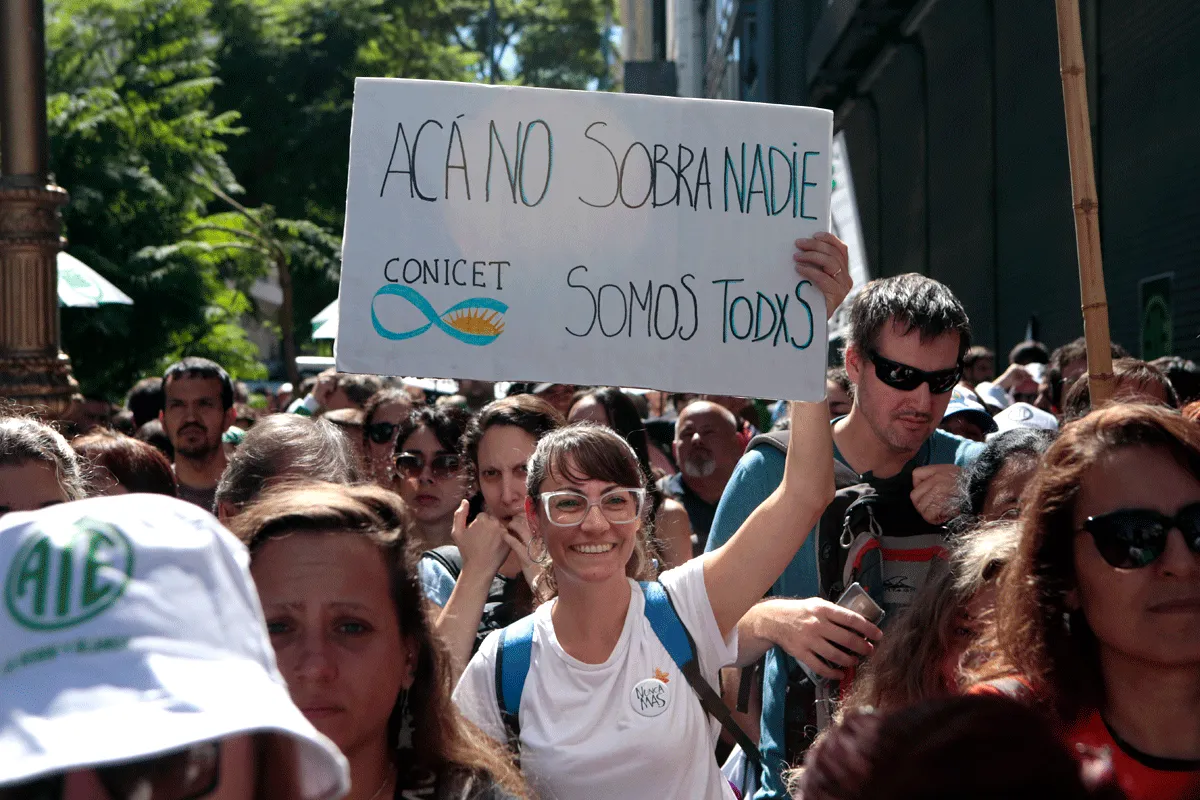 2024_MARCHA-CIENTIFICOS-CONICET-ATE-RECLAMO_MARTINEZ-DIEGO_027