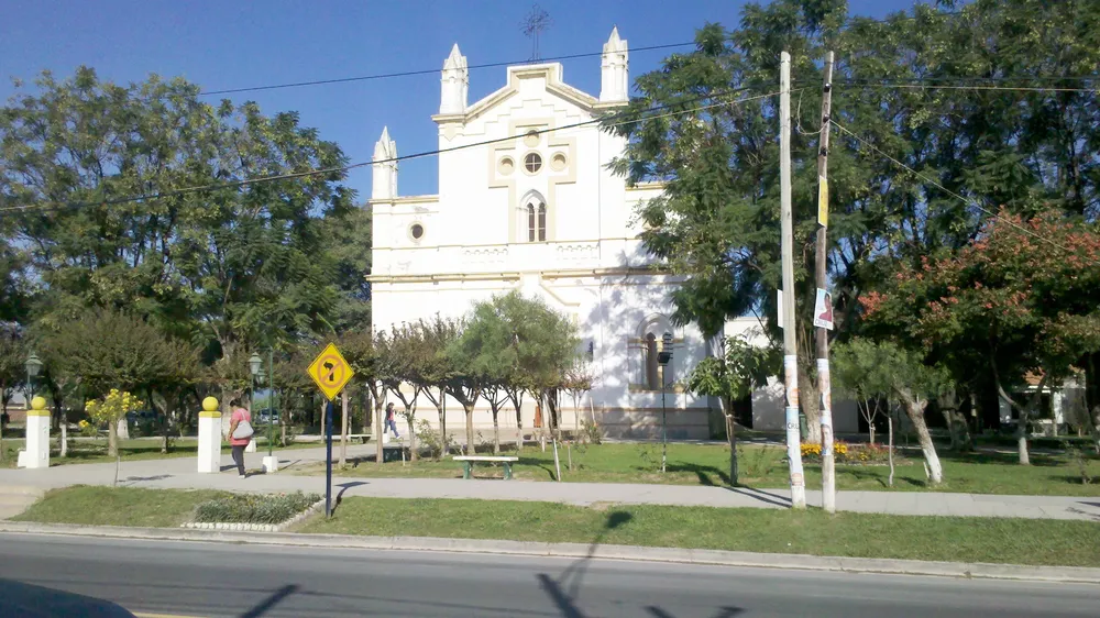 Iglesia_de_La_Merced_-_Departamento_de_Cerrillos_-_panoramio