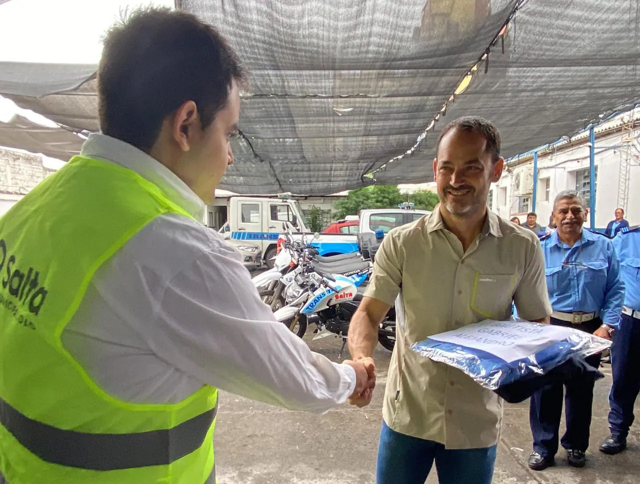 entrega-uniformes-1
