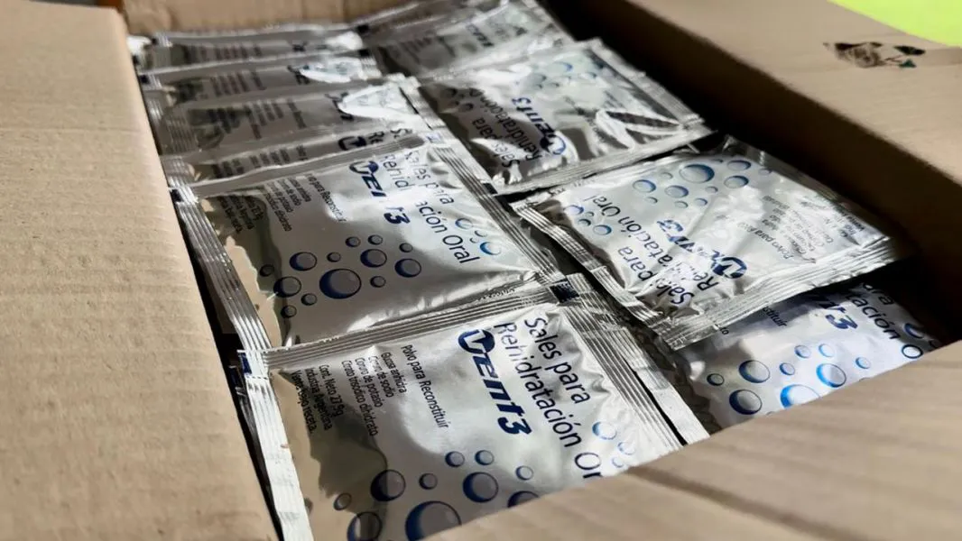 11231-el-ministerio-de-salud-recibio-80-mil-sobres-de-rehidratacion-oral-que-se-destinaran-a-las-zonas-que-se-encuentran-en-emergencia-sociosanitaria