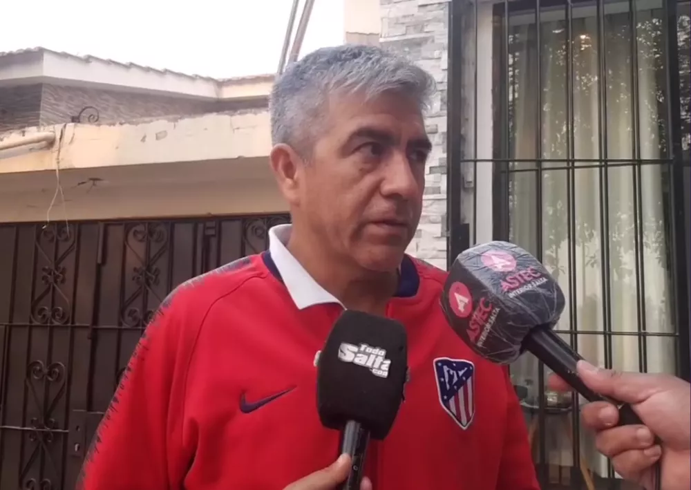 La situación es realmente dramática, ya Defensa Civil ha emitido comunicados de intransitabilidad en varias rutas del norte. El incendio de ayer se debió a una negligencia del ingenio, que quemo residuos de cañ (2)