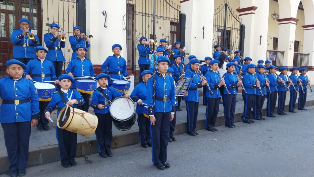 2banda-infantil-de-la-policia-1024x576 (1)