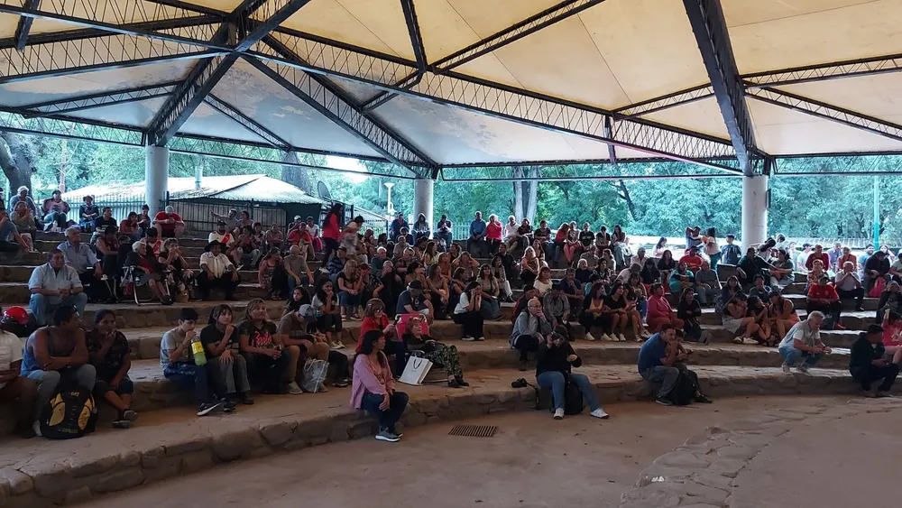 vecinos-anfiteatro-espectadores-1536x865