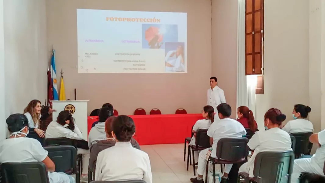 103714-ofrecen-concurrencia-para-dermatologia-en-el-hospital-senior-del-milagro