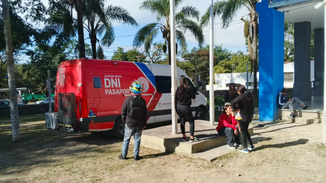 102038-barrio-union-maniana-finaliza-el-operativo-de-identificacion-que-el-registro-civil-realiza-en-el-cic