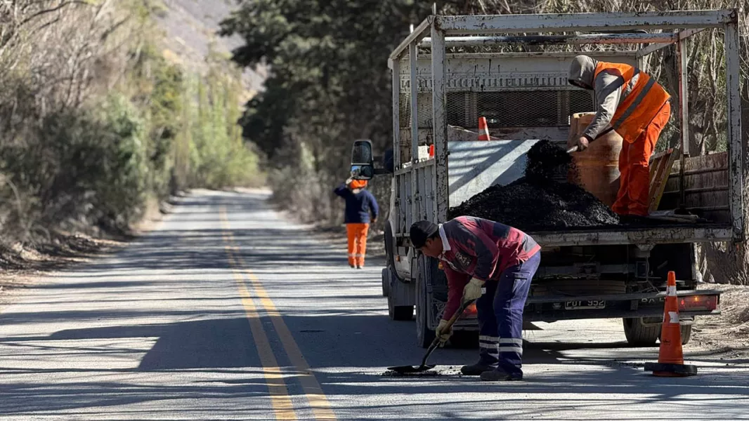 102866-vialidad-nacional-refuerza-trabajos-en-rutas-turisticas-de-salta-por-la-temporada-invernal
