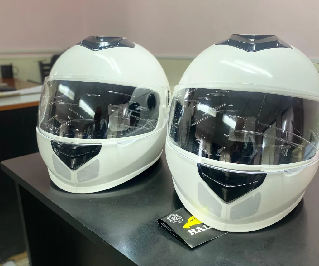 cascos2-1024x855