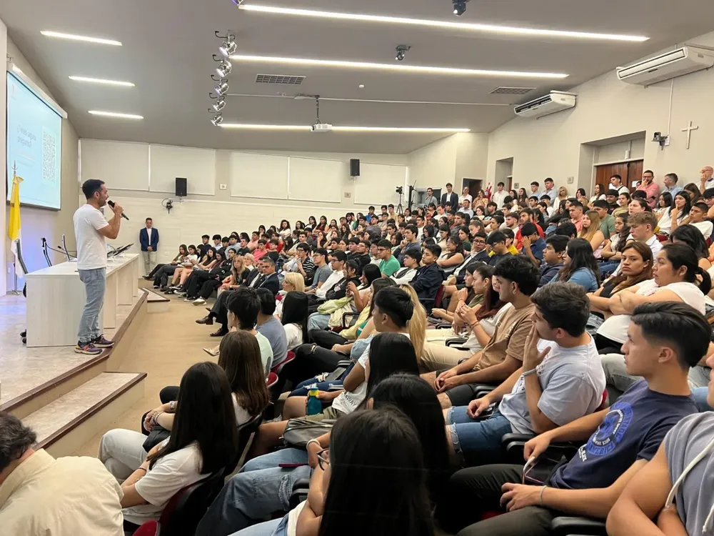 emiliano-durand-congreso-ucasal-3-1536x1152