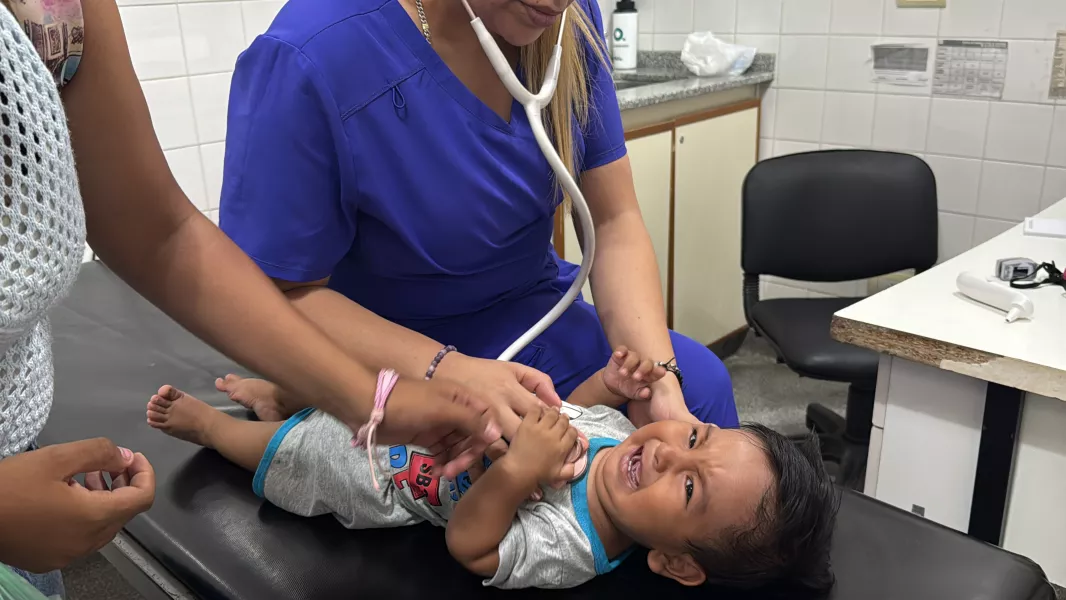 17026-se-incrementan-las-internaciones-de-ninios-por-problemas-respiratorios-en-el-hospital-publico-materno-infantil-20250425133815