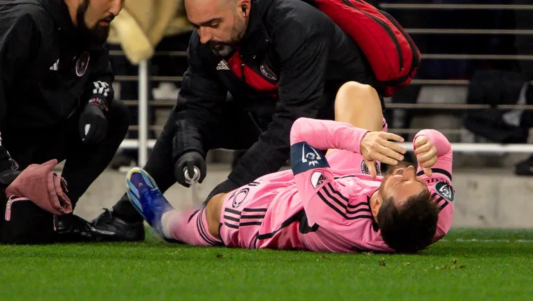 brutal-entrada-lionel-messi-nashvillejpg