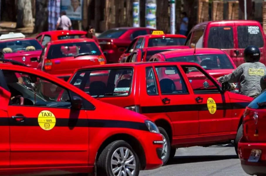 92150-la-amt-dio-detalles-a-los-taxistas-sobre-el-fallo-emitido-en-la-justicia-en-contra-de-uber
