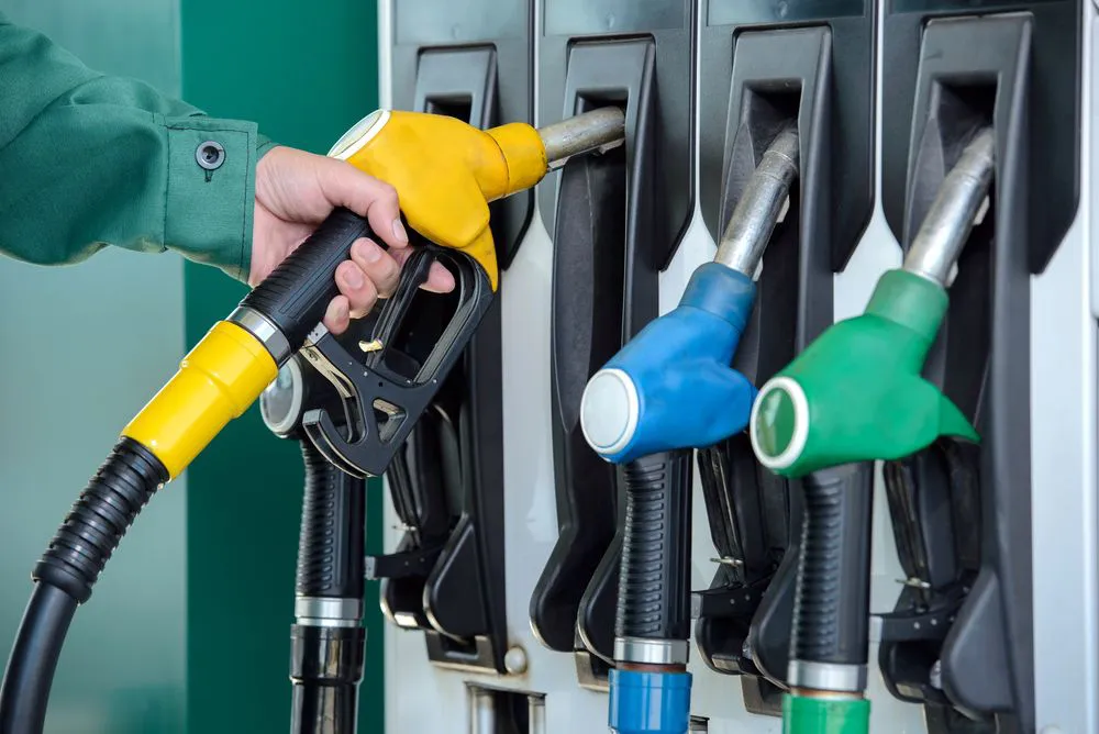 Que-factores-influyen-en-el-precio-de-los-combustibles-que-llega-a-los-consumidores1