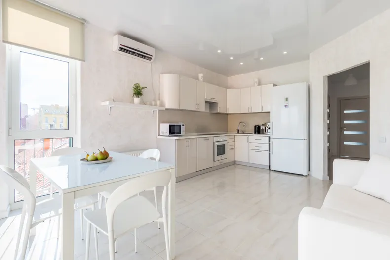 hogar-aire-acondicionado-cocina-comedor-heladera