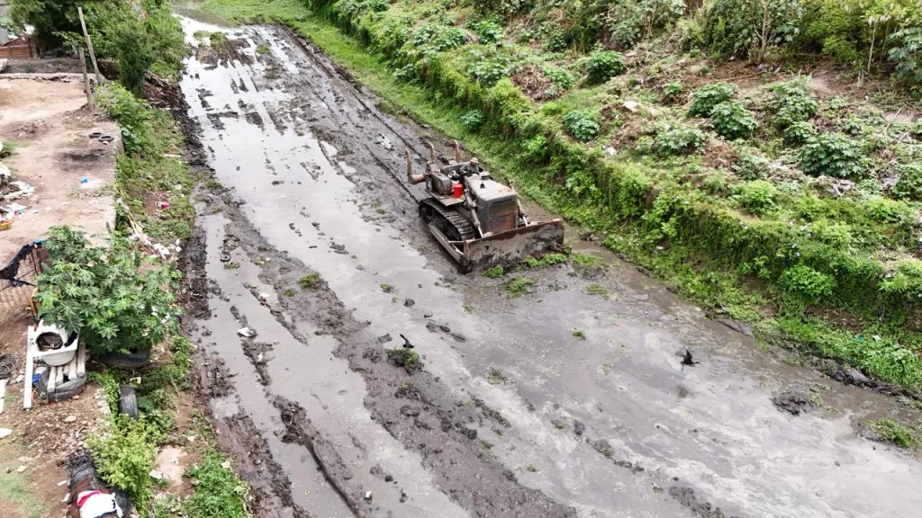 limpieza-del-canal-tinkunaku-4-1024x576