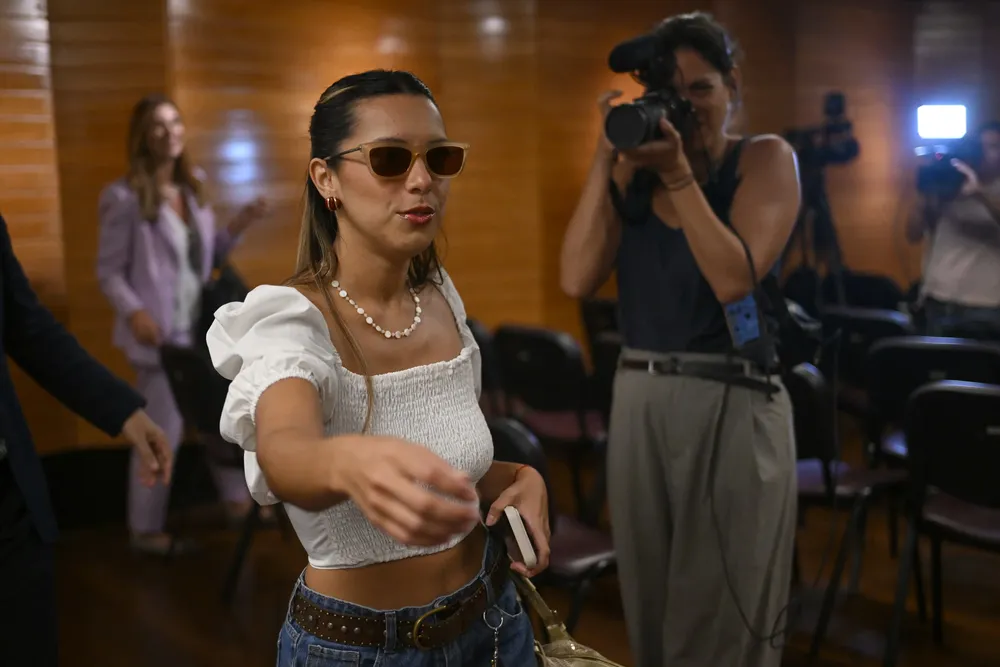 Q27AVZTEBVHUBPY4EMHLONCTB4