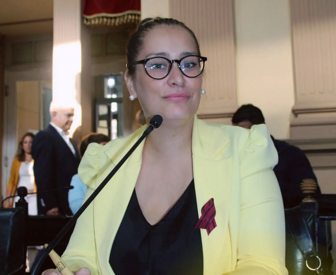 66954-julieta-perdigon-lamentablemente-hay-legisladores-que-son-titeres-y-responden-a-ordenes-de-grand-bourg