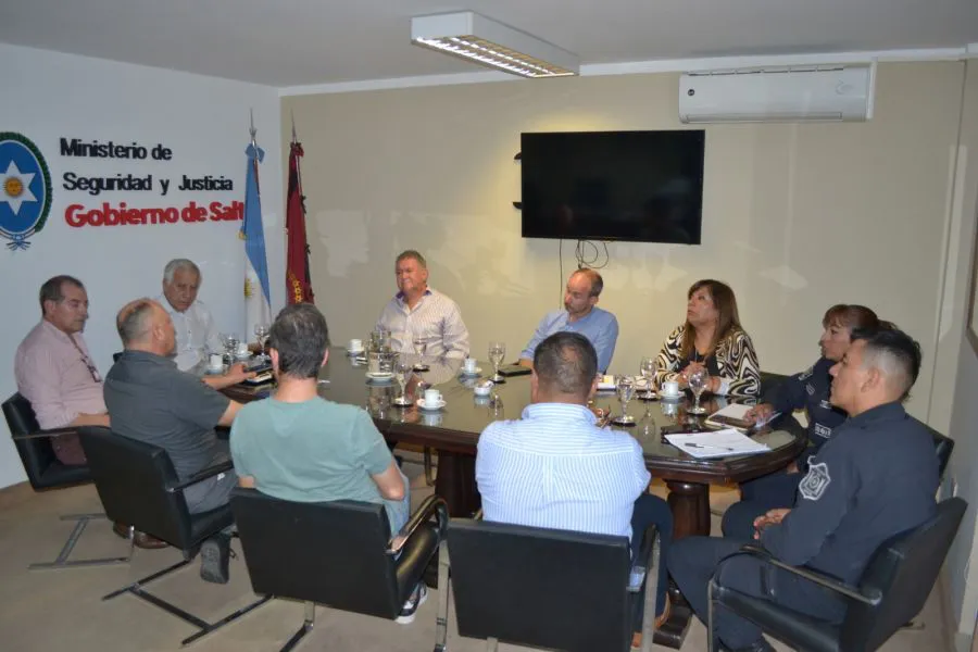 91408-el-ministerio-de-seguridad-y-justicia-habilito-un-canal-directo-de-comunicacion-entre-comerciantes-y-la-policia