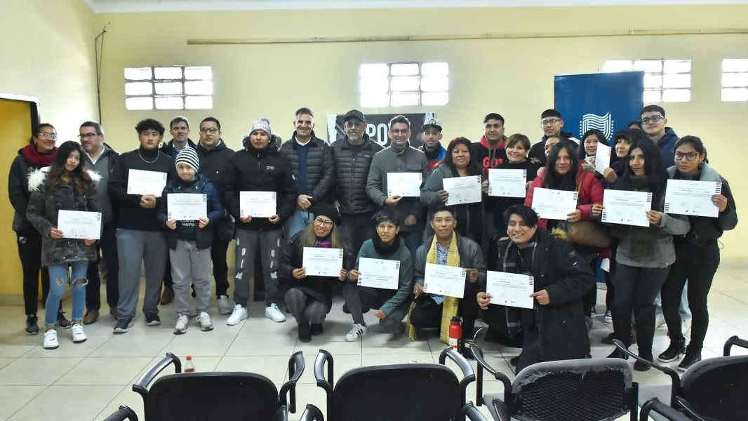 95668-la-upateco-entrego-certificados-de-cursos-universitarios-dictados-en-central-norte