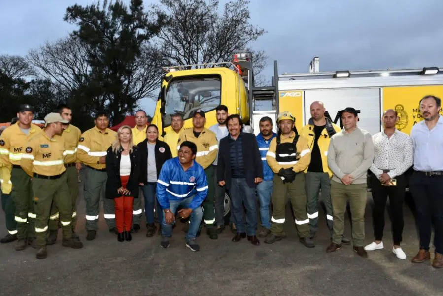 92049-mas-inversiones-para-combatir-el-fuego-saenz-entrego-equipamiento-por-mas-de-250-millones