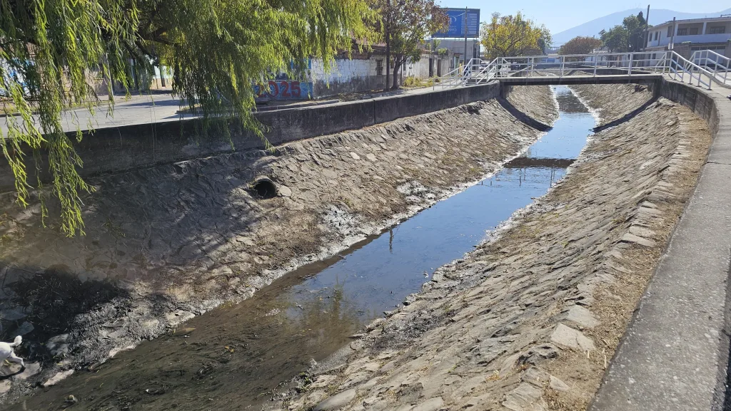 limpieza-canal-16-de-septiembre-2-1024x577