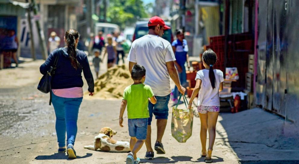 familia-pobre-en-argentina-1