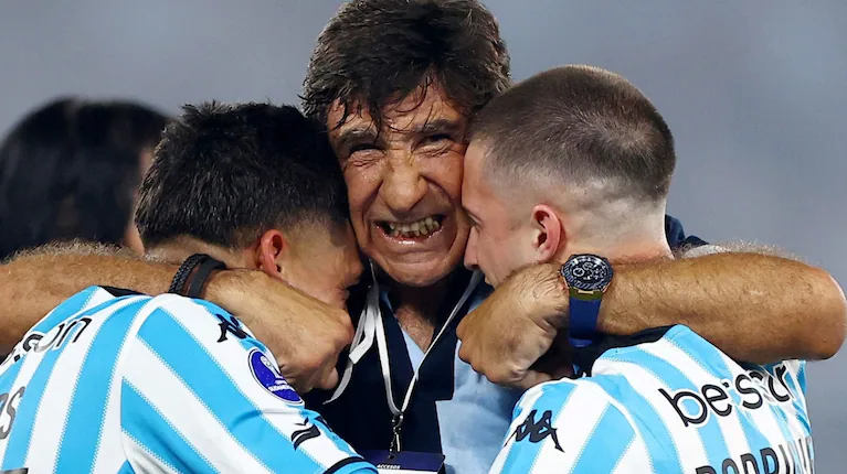 racing-va-por-la-gloria-internacional-enfrenta-a-cruzeiro-en-la-gran-final-de-la-copa-sudamericana-foto-reuters-WNTPUYIAX5AFNMZZ6DS56MEQ7I
