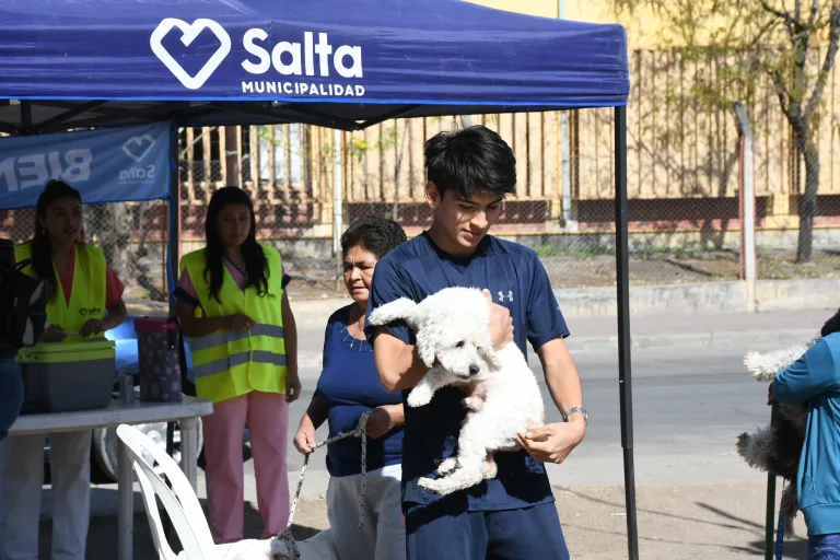 vacunacion-antirrabica-miguel-ortiz-9-768x512