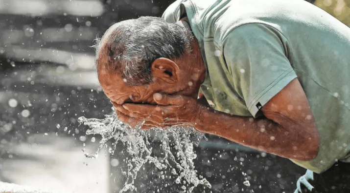 695d1cedda661_715_396!