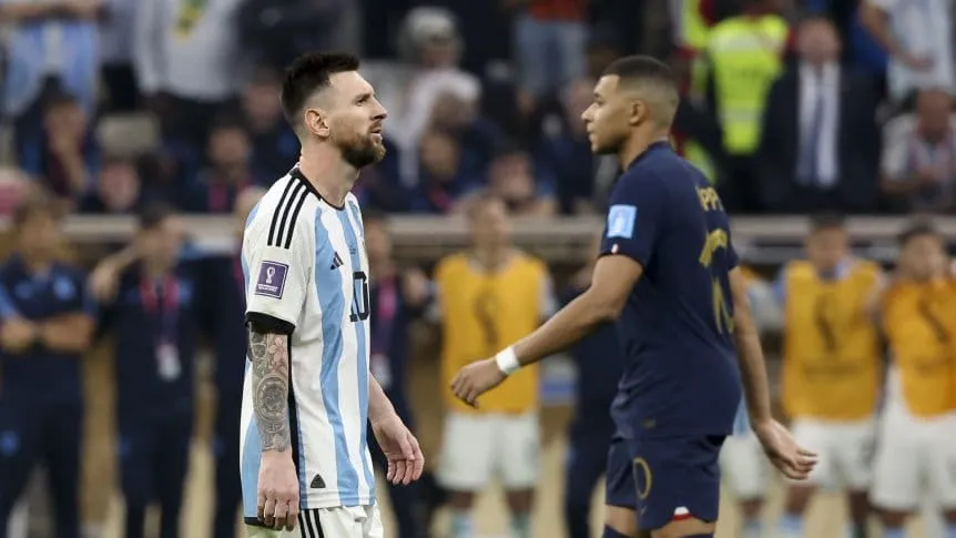 lionel-messi-kylian-mbappe_862x485