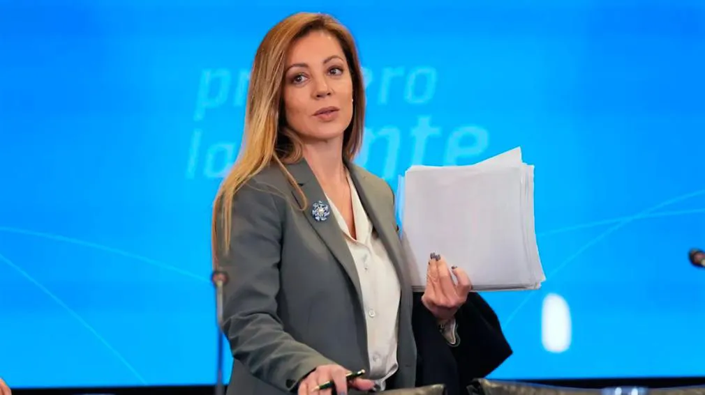 1010x567_flavia-royon-470679-091703