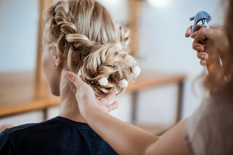 peluqueria-mujer-femenina-cabello-pelo