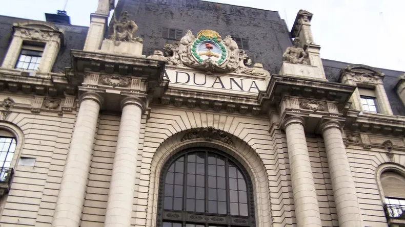 aduana-edificioavif