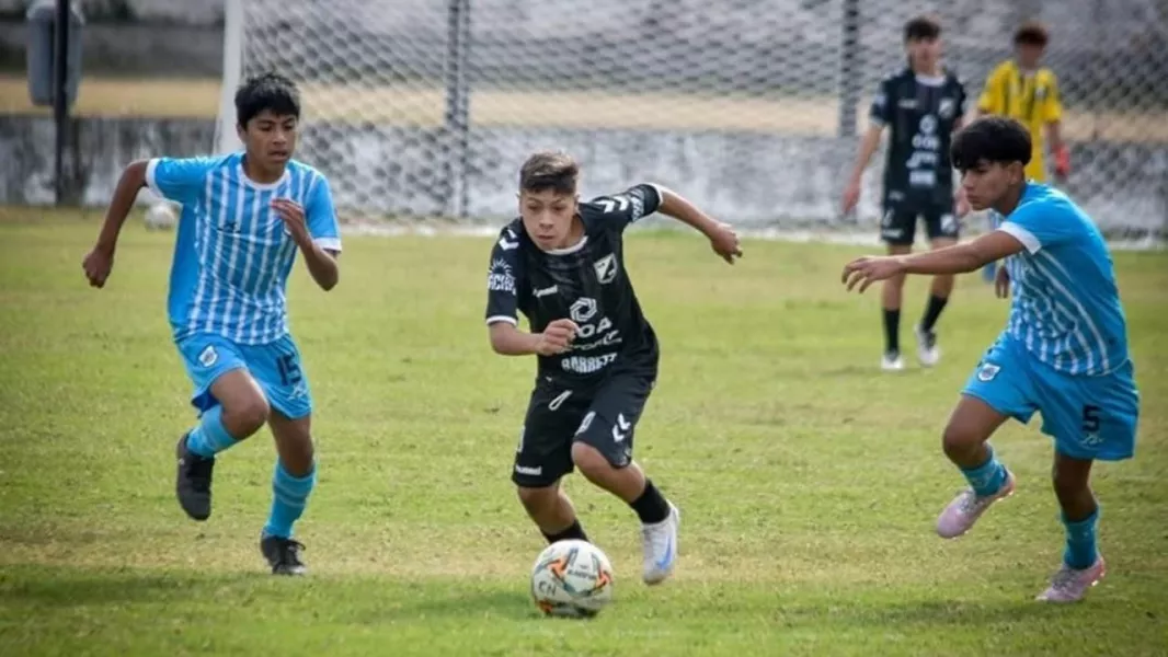 102127-deportes-anuncio-resultados-del-campeonato-juvenil-de-afa-central-norte-y-gimnasia-de-jujuy-se-midieron-en-salta