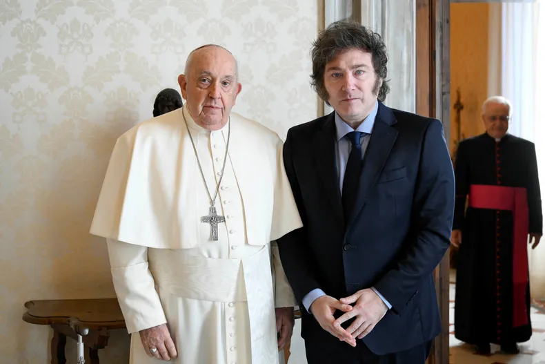 javier-milei-papa-francisco-reunion-vaticano-12-febrero-2024