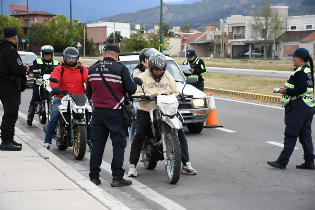 controles-de-transito-motos-3-1024x683