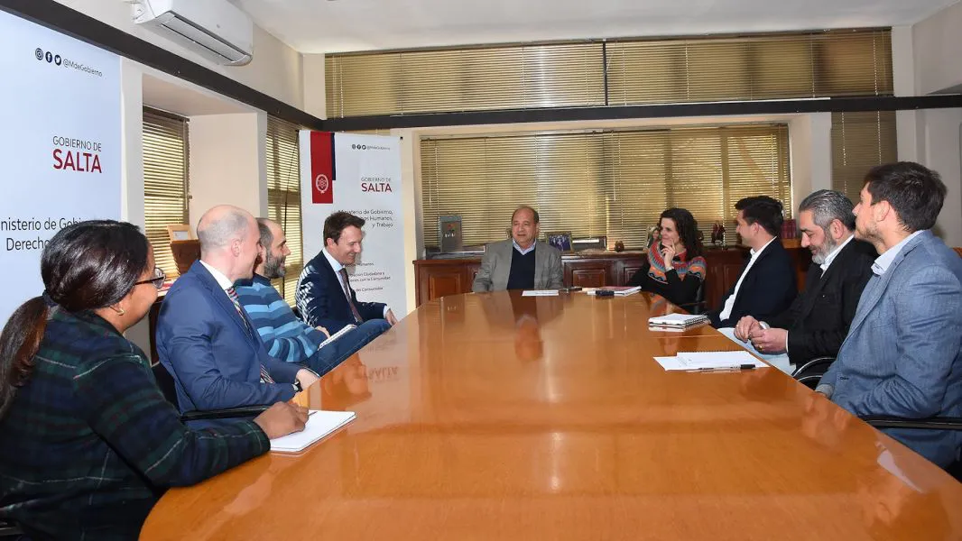97468-el-gobierno-provincial-y-la-empresa-minera-first-quantum-trabajaran-en-la-formacion-de-recurso-humano