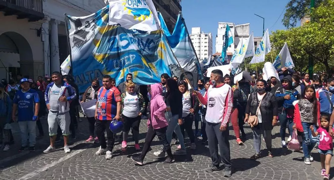 58709-marchas-de-organizaciones-sociales-apoyando-y-pidiendo-al-gobierno-que-tome-medidas-para-los-trabajadores
