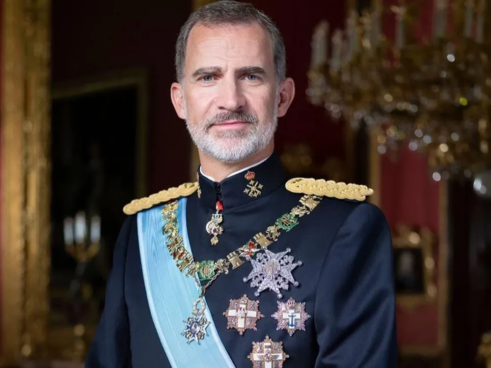 2ea85ce9bd82-spanish-royal-family-new-official-pictures-king-felipe
