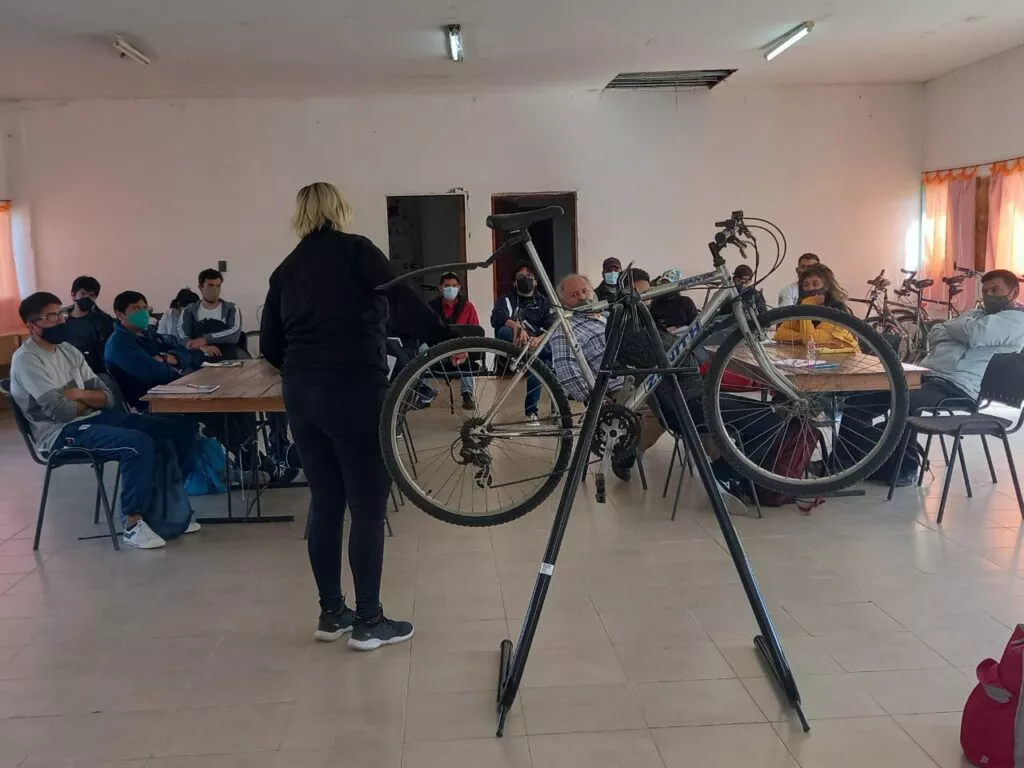 taller-de-bicis-1-a-1024x768