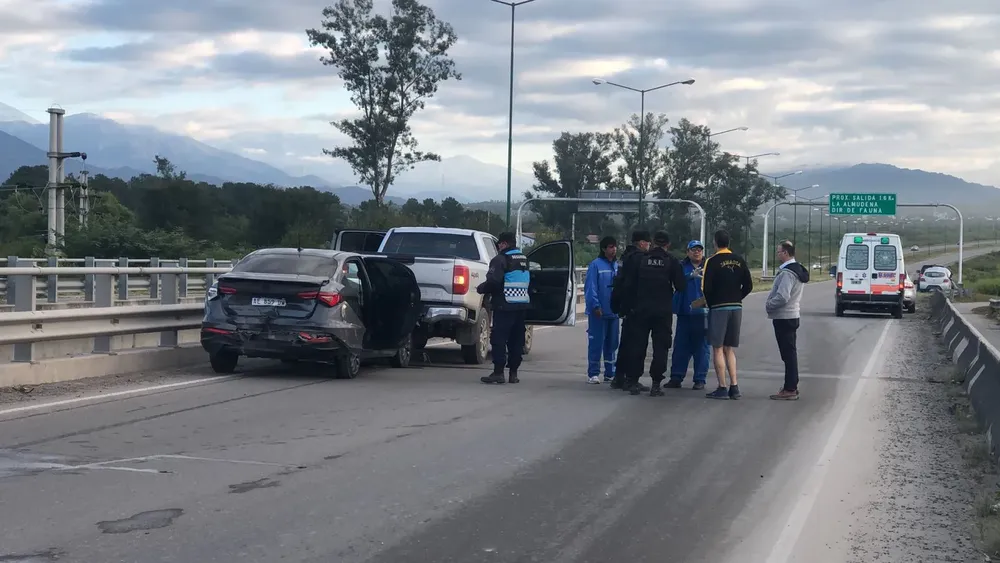 multimedia.grande.adcd6a5486e3aae8.Z3JhbmRlLndlYnA=