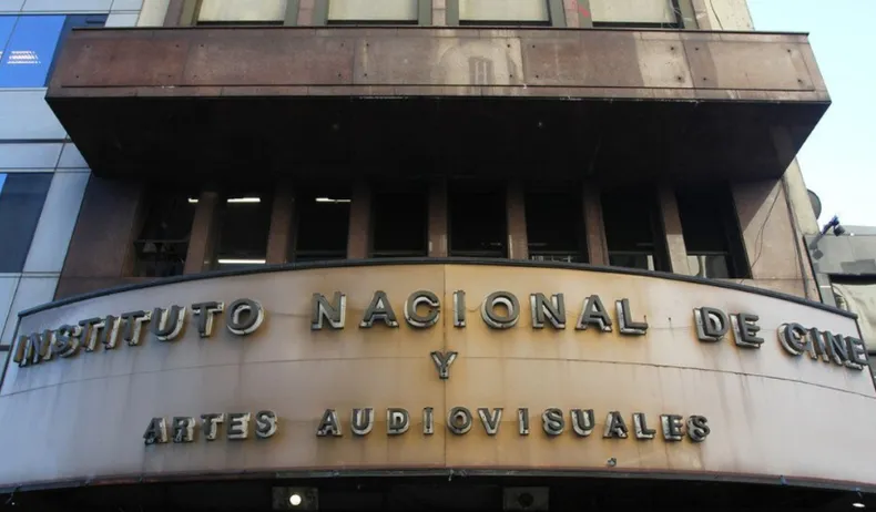 facchada-del-instituto-nacional-cine-y-artes-audiovisuales-incaa-fundado-1968