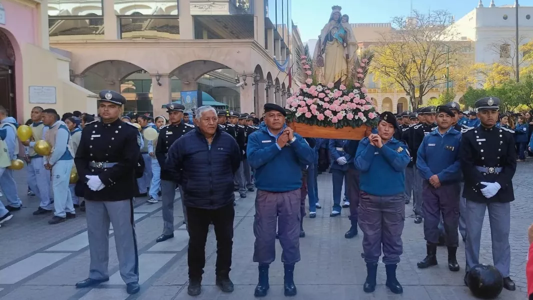 108907-el-servicio-penitenciario-de-salta-celebra-su-dia-con-una-exposicion-de-labor-terapia-y-la-tradicional-procesion-de-la-virgen-del-carmen