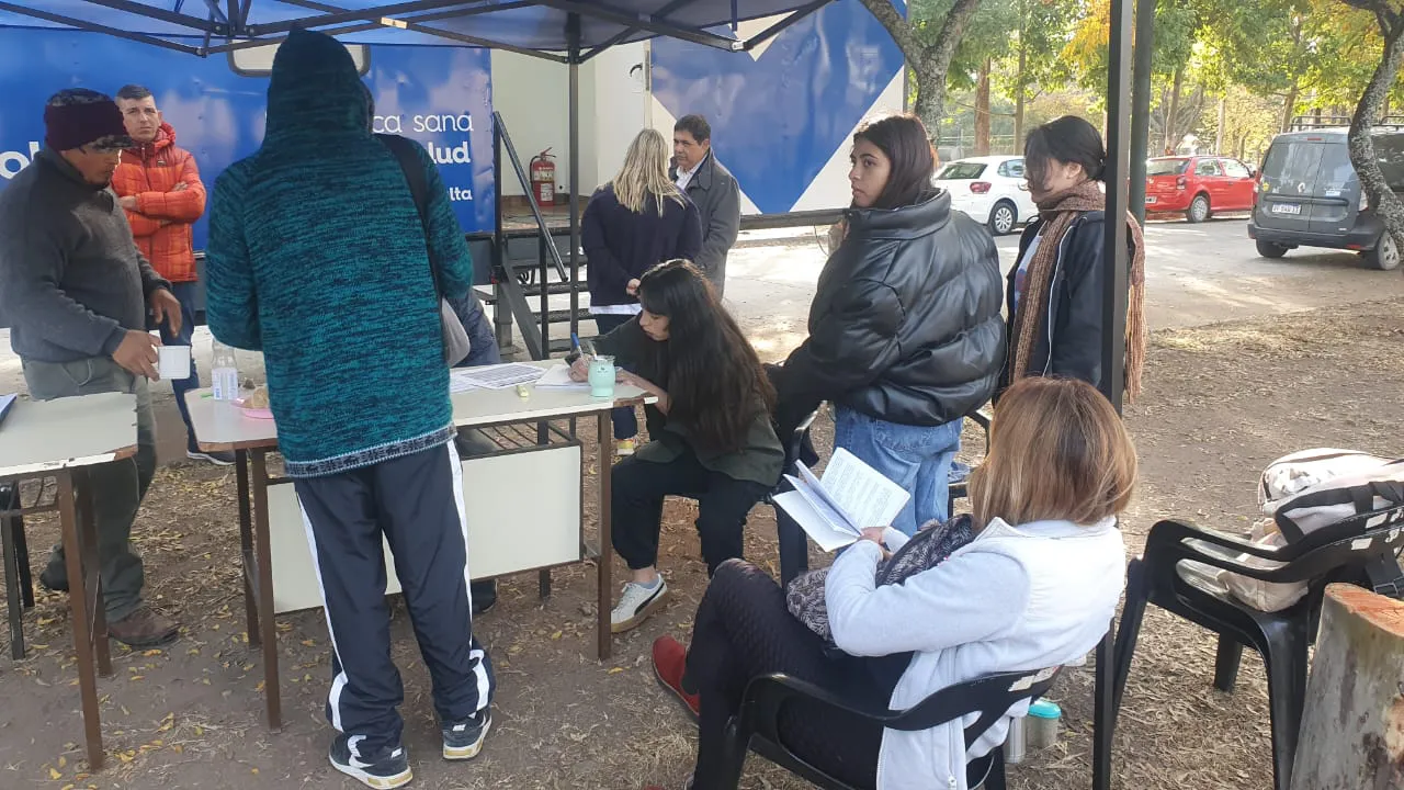 movil-odontologico-en-la-unsa-1